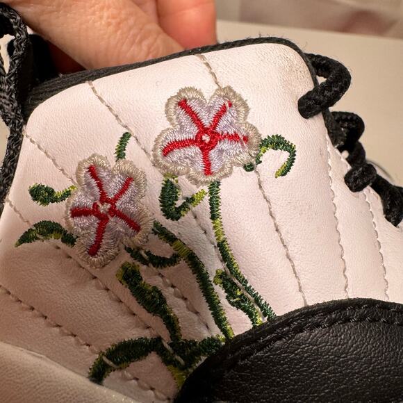 Nike Air Jordan Retro Toddler Infant Floral DR6955-100 Size 5C 1 Year - Picture 6 of 10